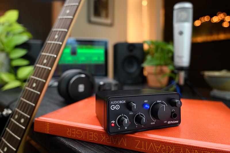 presonus-audiobox-go-environmental_副本(1).jpg